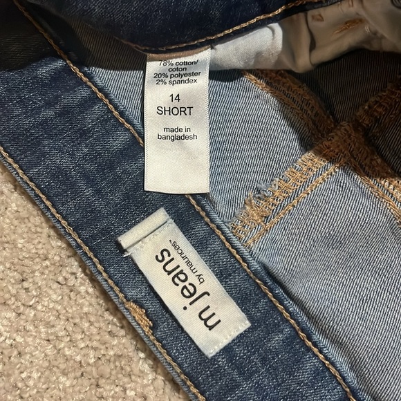 M Jeans - 14 short mid rise medium blue crop jean - Picture 3 of 4